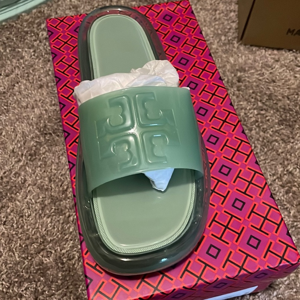 Brand new Tory Burch Bubble Jelly Sandals